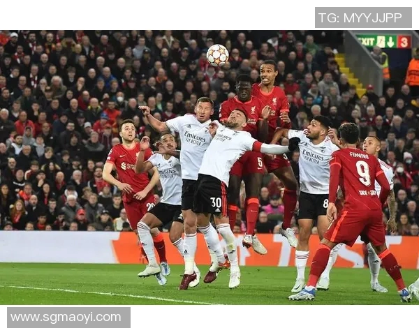 利物浦与曼城巅峰对决赛前全面分析及战术展望